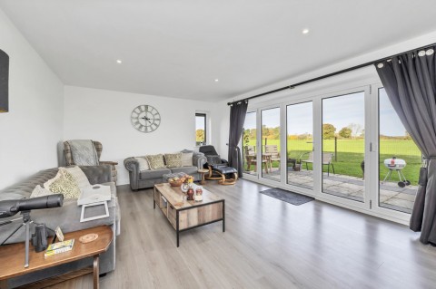 Click the photo for more details of Brettenham, Ipswich