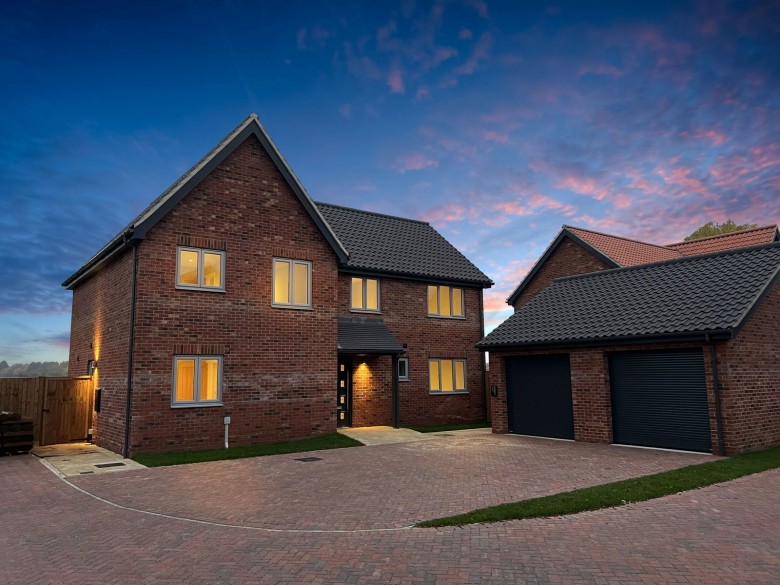 Click the photo for more details of Worlingworth, Near Framlingham, Suffolk