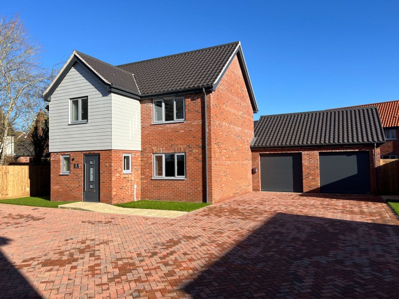 Click the photo for more details of Worlingworth, Near Framlingham, Suffolk