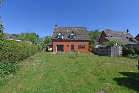 Click the photo for more details of Wortham, Near Diss, Suffolk