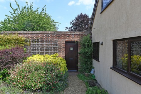 Click the photo for more details of Hollesley, Near Woodbridge, Suffolk