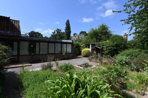 Click the photo for more details of Hollesley, Near Woodbridge, Suffolk