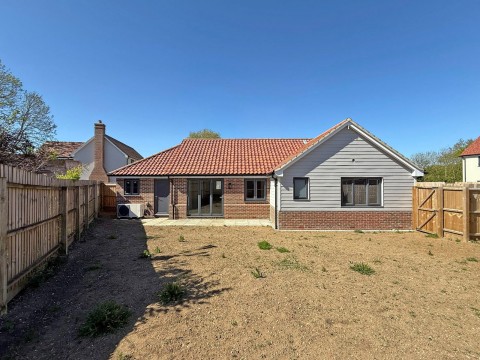 Click the photo for more details of Bedfield, Nr Framlingham, Suffolk