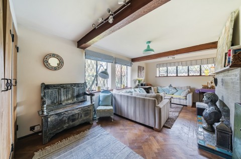 Click the photo for more details of 40 Sea Lane, Middleton-On-Sea, PO22