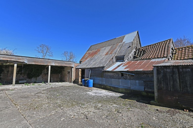 Click the photo for more details of Darsham, Near Saxmundham, Suffolk