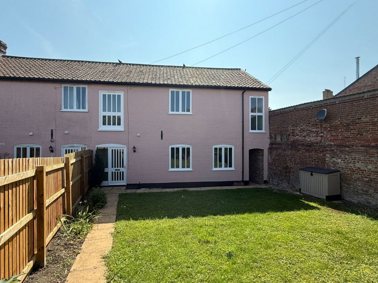 Click the photo for more details of Castle Street, Framlingham, Suffolk
