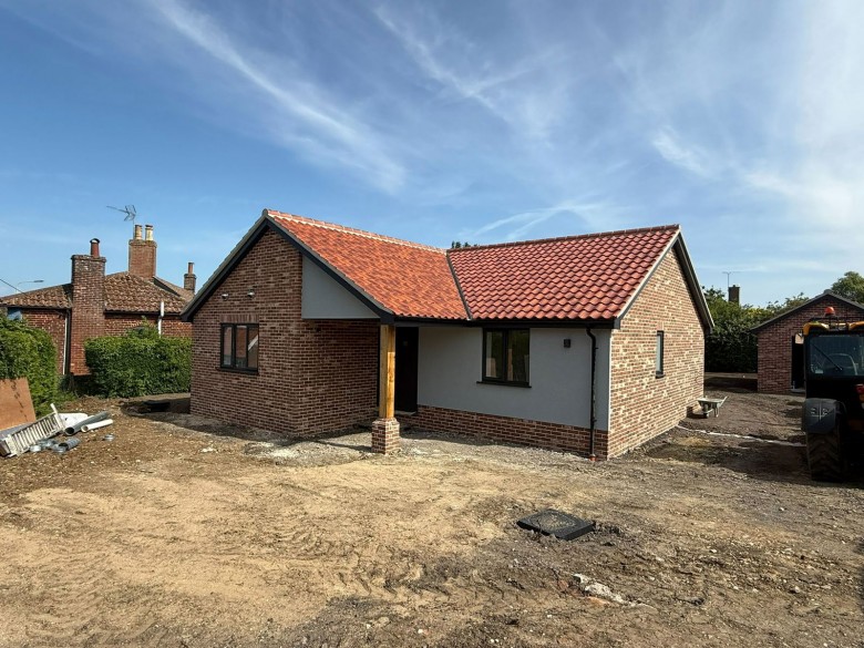 Click the photo for more details of Mount Pleasant, Framlingham, Suffolk