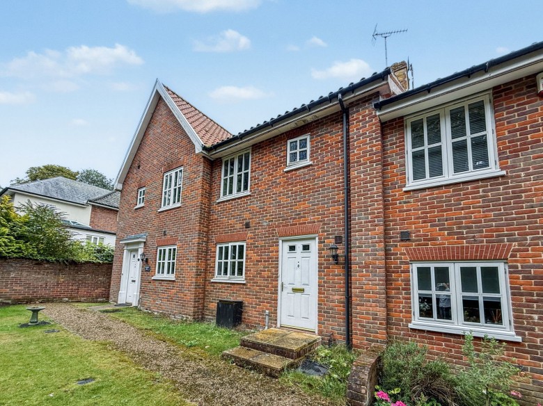 Click the photo for more details of Peasenhall, Nr Framlingham, Suffolk