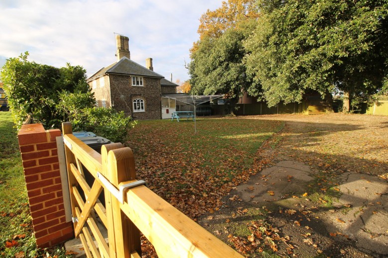 Click the photo for more details of Thorington, Near Halesworth