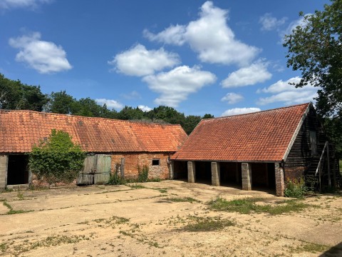 Click the photo for more details of Hollesley, Near Woodbridge, Suffolk