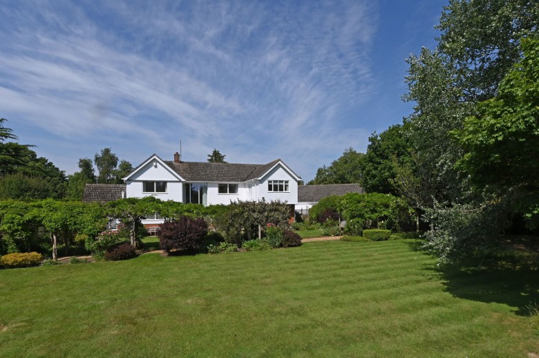 Click the photo for more details of Brandeston, Near Framlingham, Suffolk