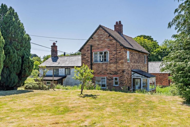 Click the photo for more details of Low Cross Hill, Tilston