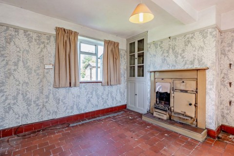 Click the photo for more details of Low Cross Hill, Tilston
