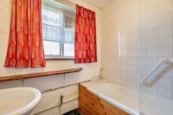 Images for Low Cross Hill, Tilston