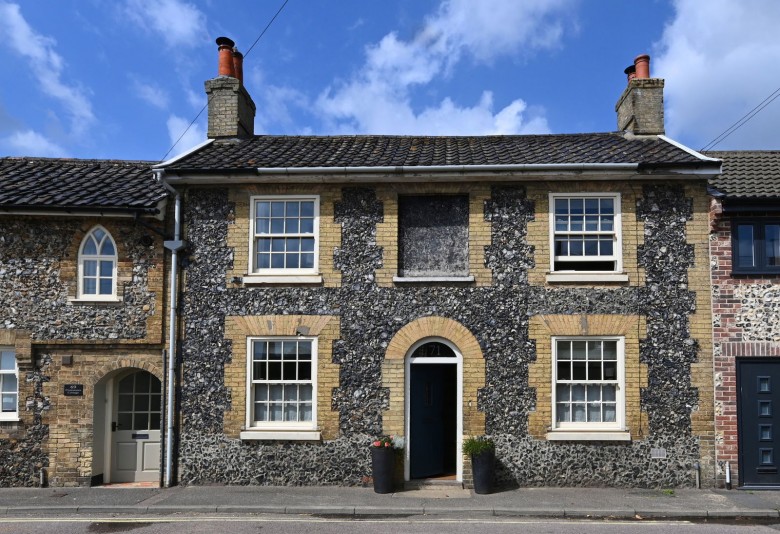 Click the photo for more details of Framlingham, Suffolk