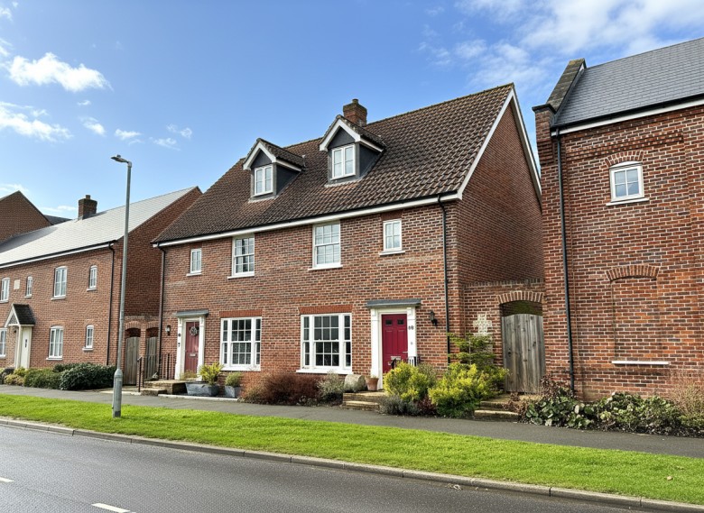 Click the photo for more details of Framlingham, Suffolk