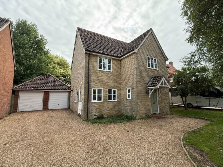 Click the photo for more details of Barningham, Bury St Edmunds, Suffolk