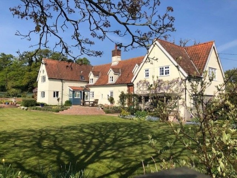 Click the photo for more details of Blaxhall, Nr Heritage Coast, Suffolk
