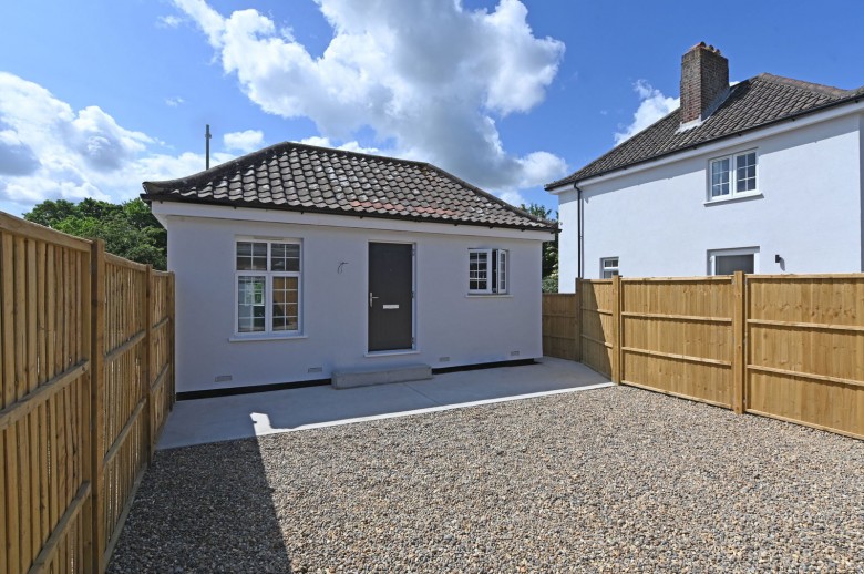 Click the photo for more details of Saxmundham, Suffolk
