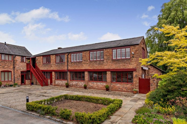 Images for Cuckoo's Nest, Cheshire