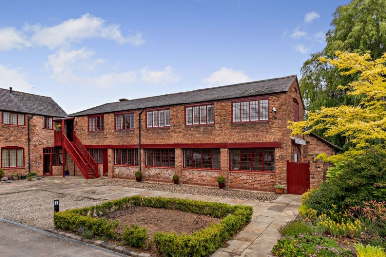 Click the photo for more details of Cuckoo's Nest, Cheshire