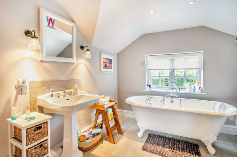Images for Halghton, Bangor-On-Dee
