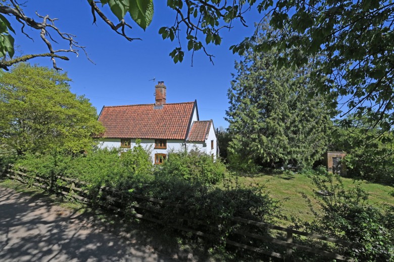 Click the photo for more details of Westleton, Nr Heritage Coast, Suffolk
