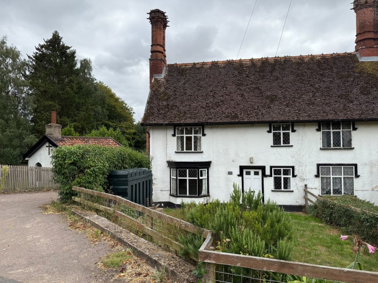 Click the photo for more details of Easton, Near Framlingham, Suffolk 