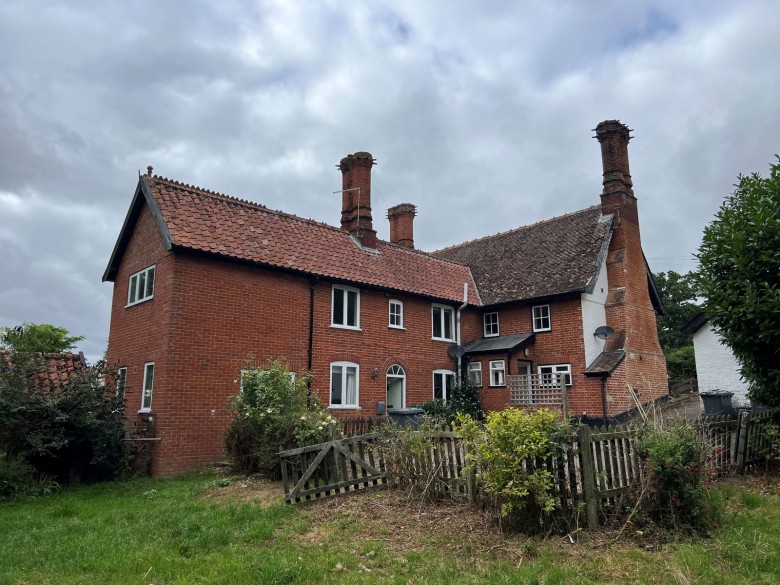 Click the photo for more details of Easton, Near Framlingham, Suffolk 