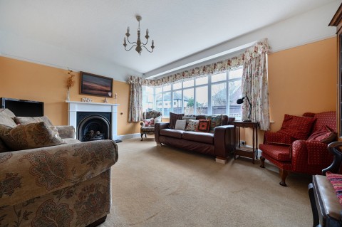 Click the photo for more details of Selsey Avenue, Bognor Regis, PO21