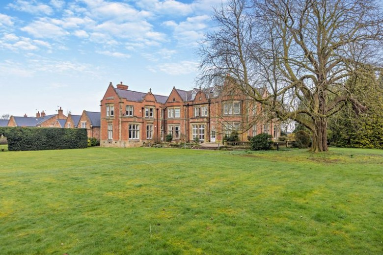 Click the photo for more details of Strathalyn, Rossett