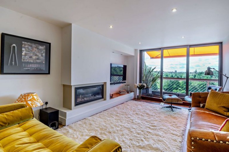 Images for Dee Banks, Chester