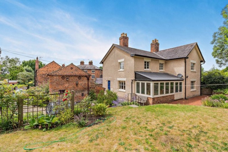 Images for Farndon, Cheshire