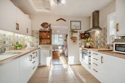 Images for Farndon, Cheshire