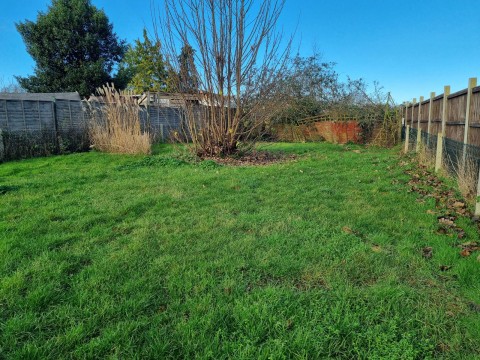 Click the photo for more details of Hollesley, Woodbridge