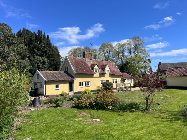 Click the photo for more details of Bredfield Nr Woodbridge