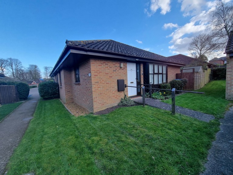 Images for Henley Close, Saxmundham, IP17 1EY