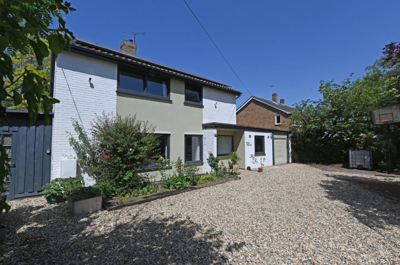 Click the photo for more details of Ashbocking, Nr Ipswich