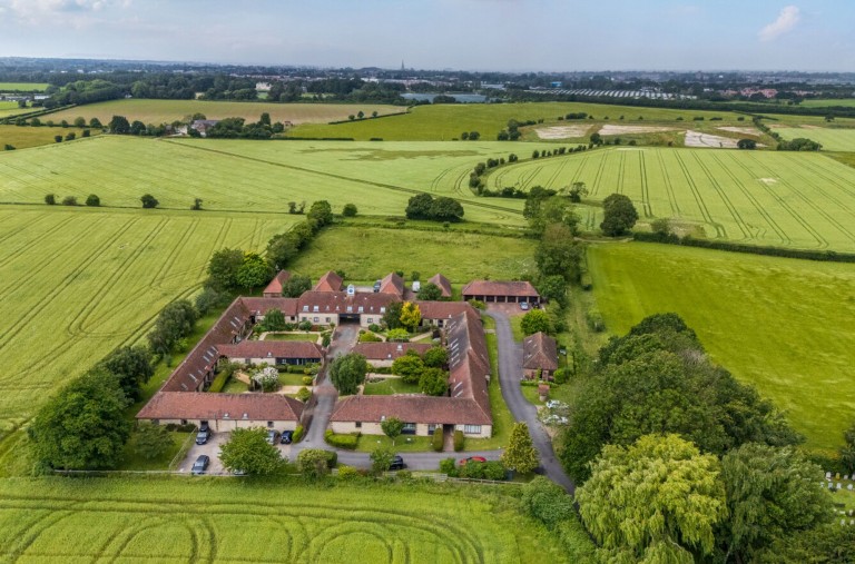 Images for Saxon Meadow, Tangmere, PO20