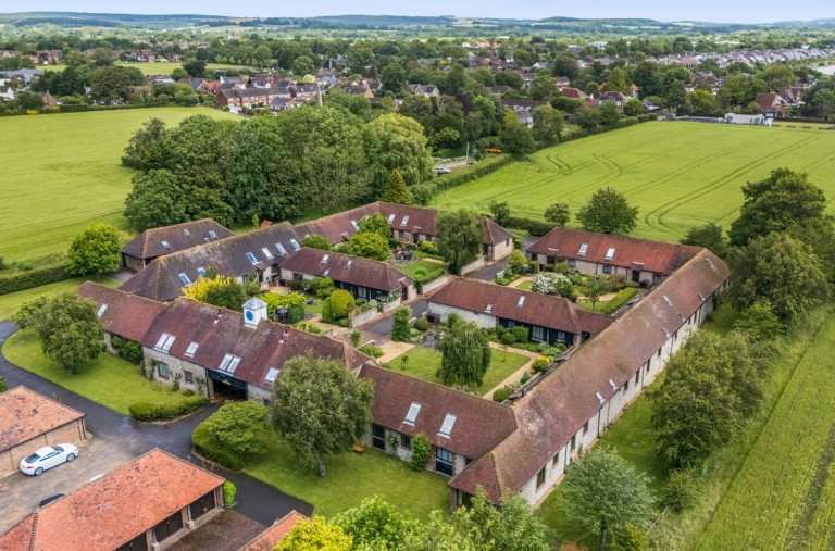 Images for Saxon Meadow, Tangmere, PO20