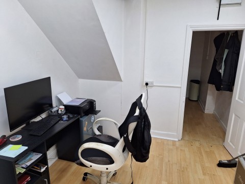 Click the photo for more details of Woodbridge Road, Ipswich, Suffolk