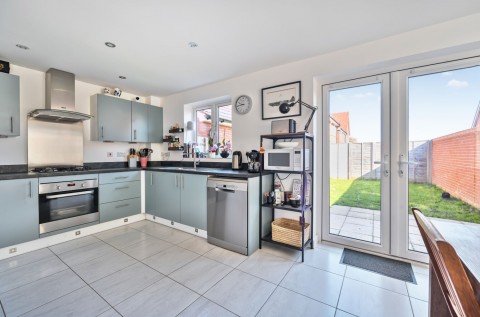 Click the photo for more details of Charlie Drive, Bracklesham Bay, PO20