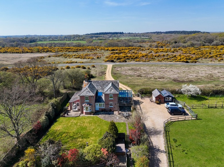 Click the photo for more details of Main Road, East Boldre, Brockenhurst, SO42