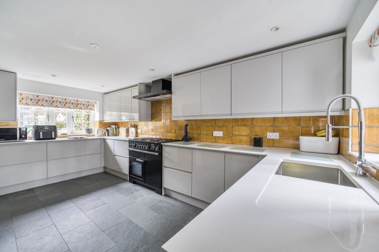 Images for Parbrook, Billingshurst, RH14
