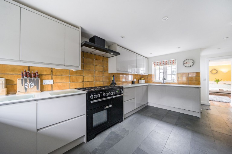 Images for Parbrook, Billingshurst, RH14