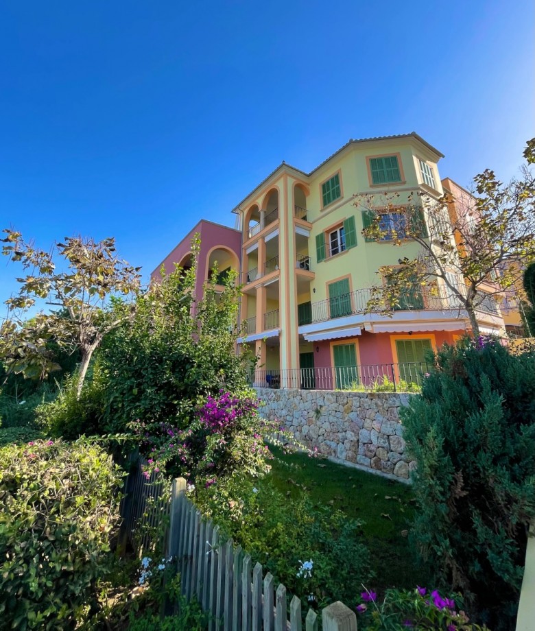 Click the photo for more details of Sa Vinya Penthouse, Bendinat, SW Mallorca