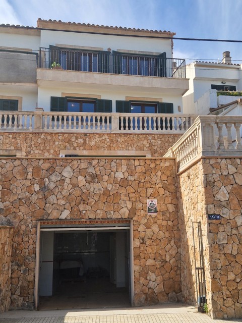 Click the photo for more details of Genova townhouse, Genova, SW Mallorca