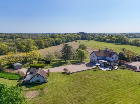 Click the photo for more details of Sway Road, Lymington, SO41