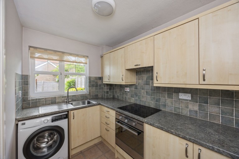 Images for Cissbury Close, Horsham, RH12