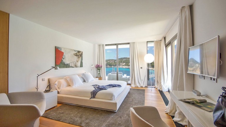 Images for Camp de Mar front line villa, Camp de Mar, SW Mallorca